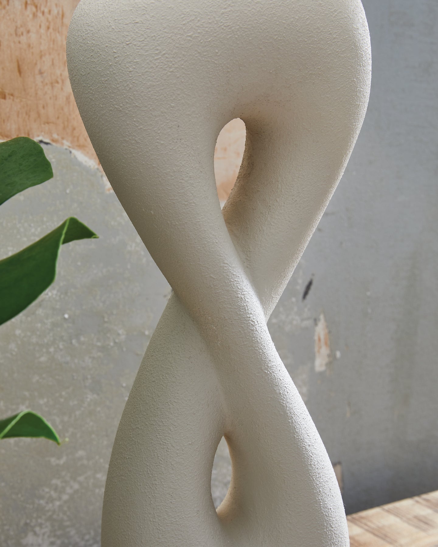 Judrich Poly Table Lamp (1/CN)