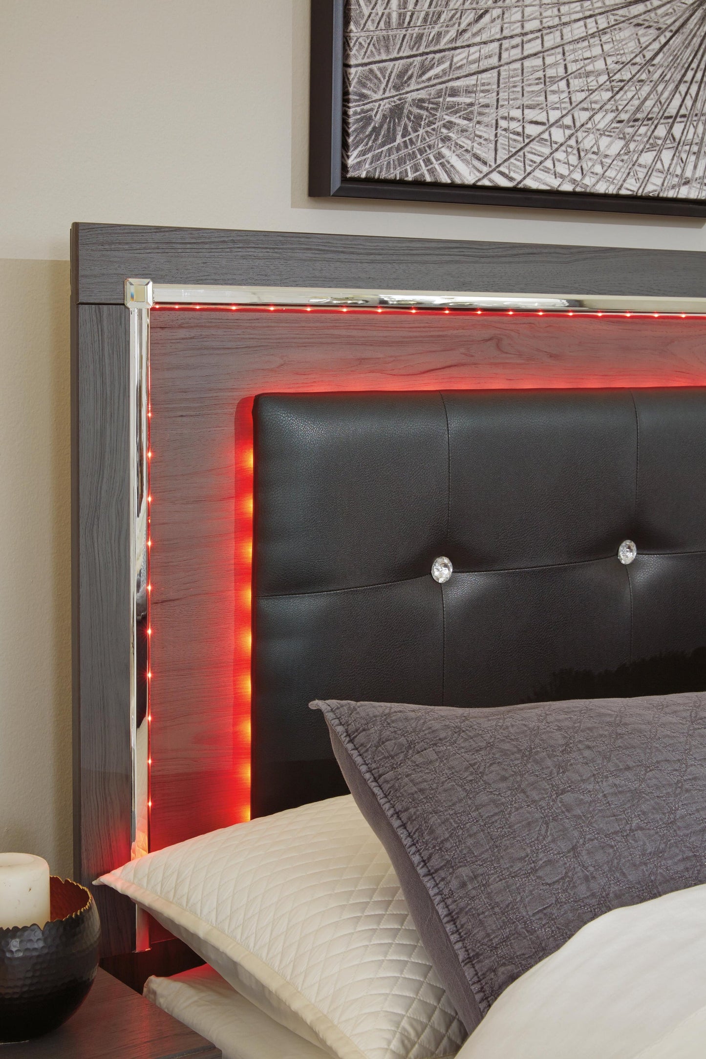 Lodanna Full Upholstered Panel Headboard Bed with Mirrored Dresser, Chest and Nightstand