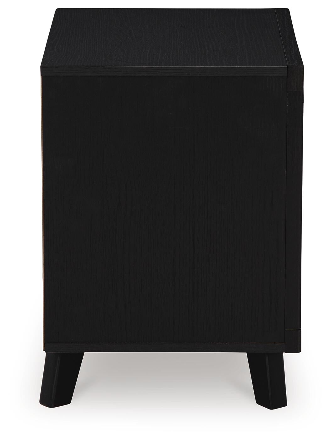 Danziar Queen Panel Bed, Dresser, Mirror, Chest and Nightstand
