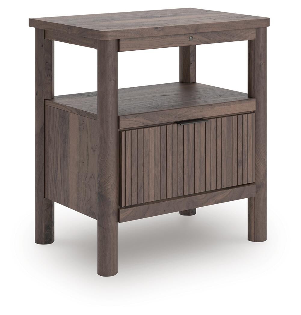 Pamytta Queen Upholstered Panel Platform Bed, Dresser, Mirror, Chest and Nightstand