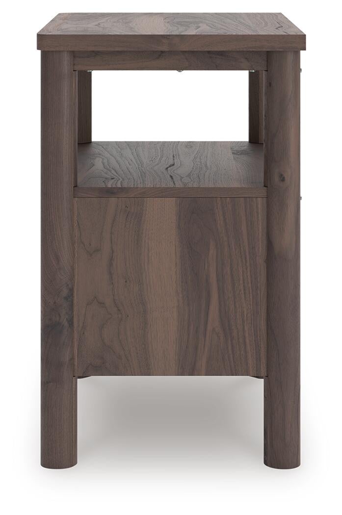 Pamytta Twin Panel Platform Bed, Dresser, Mirror and Nightstand