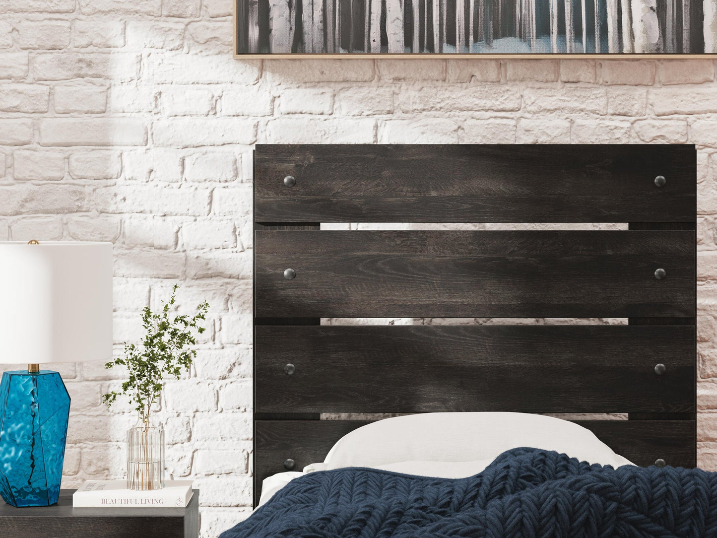 Hollivern Full Panel Bed with Storage, Dresser, Mirror, Chest and Nightstand